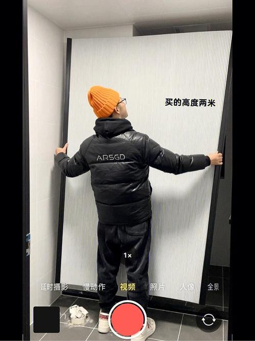 小戶型衛生間巧用隱形淋浴隔斷，輕松省下千元空間與預算